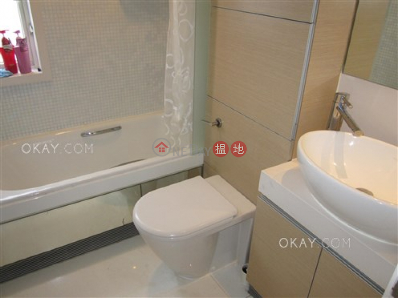 HK$ 40,000/ 月|聚賢居-中區|3房2廁,星級會所,露台聚賢居出租單位