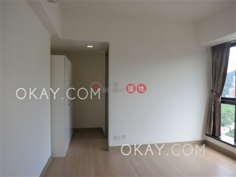 Gorgeous 3 bedroom on high floor with balcony & parking | For Sale | The Oakhill 萃峯 Sales Listings