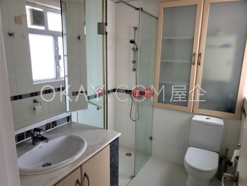 HK$ 18M, Phase 1 Beach Village, 31 Seabird Lane, Lantau Island Efficient 3 bed on high floor with terrace & balcony | For Sale