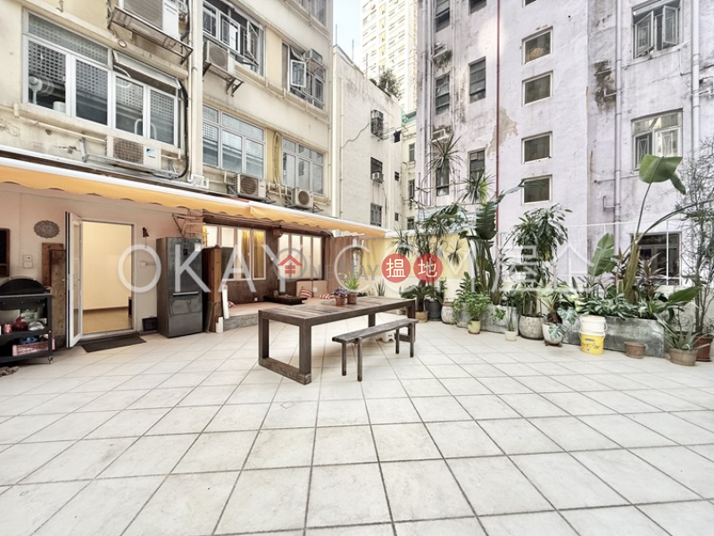 Stylish 2 bedroom with terrace | Rental, Pao Yip Building 寶業大廈 Rental Listings | Wan Chai District (OKAY-R278094)