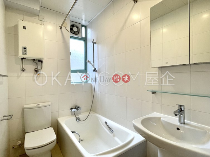 HK$ 37,000/ month 18-22 Crown Terrace, Western District Lovely 2 bedroom with parking | Rental