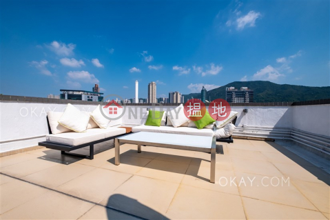 Nicely kept 3 bed on high floor with rooftop & parking | For Sale | Tung Shan Villa 東山別墅 _0