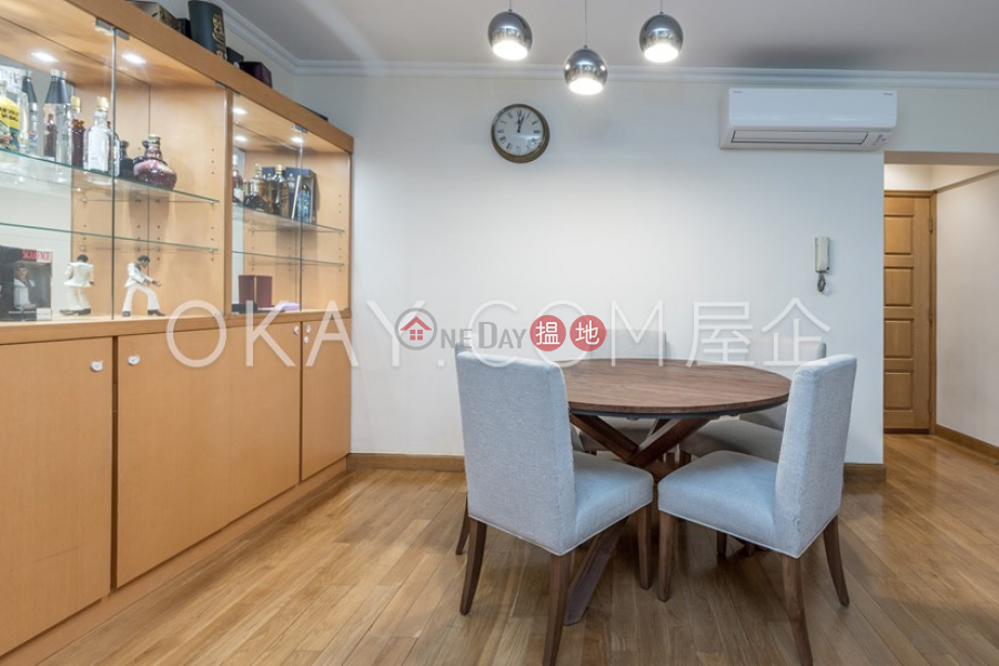 Charming 2 bedroom with balcony & parking | Rental 550-555 Victoria Road | Western District, Hong Kong Rental HK$ 40,000/ month