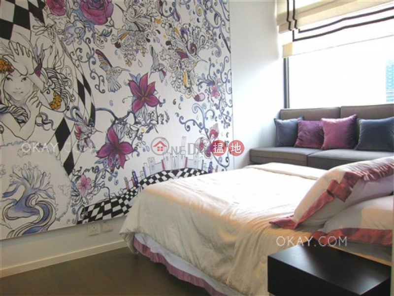 Charming 1 bed on high floor with harbour views | For Sale | The Pierre NO.1加冕臺 Sales Listings