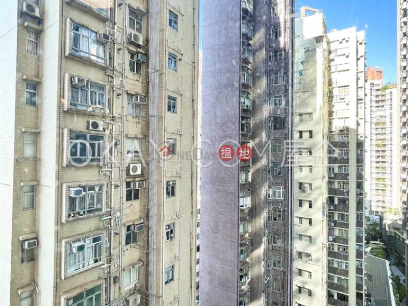 香港搵樓|租樓|二手盤|買樓| 搵地 | 住宅|出售樓盤-2房1廁,實用率高,極高層,露台堅威大廈出售單位