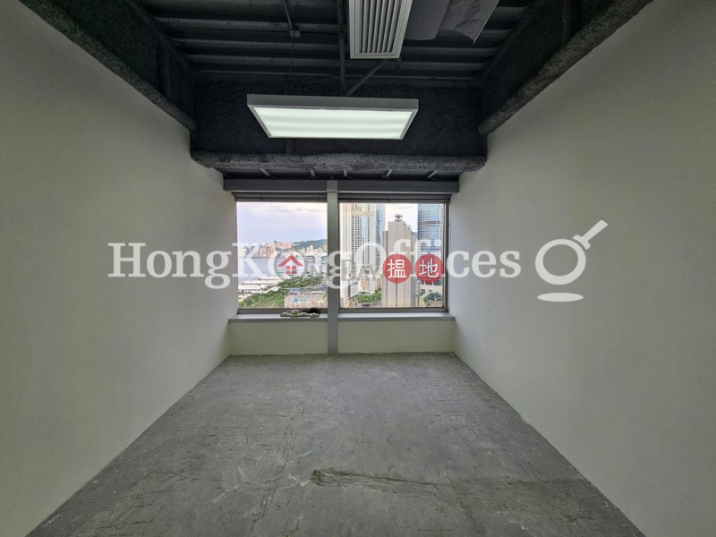 Shun Tak Centre, Middle | Office / Commercial Property, Rental Listings HK$ 96,690/ month