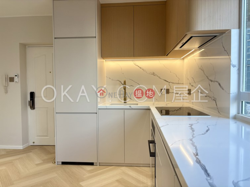 2房1廁英輝閣出租單位-1英輝台 | 西區|香港出租|HK$ 33,000/ 月