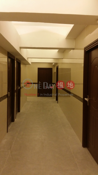 HK$ 3,500/ month | Kam Chong Industrial Building | Kwai Tsing District Golden Sunflower Industrial Building