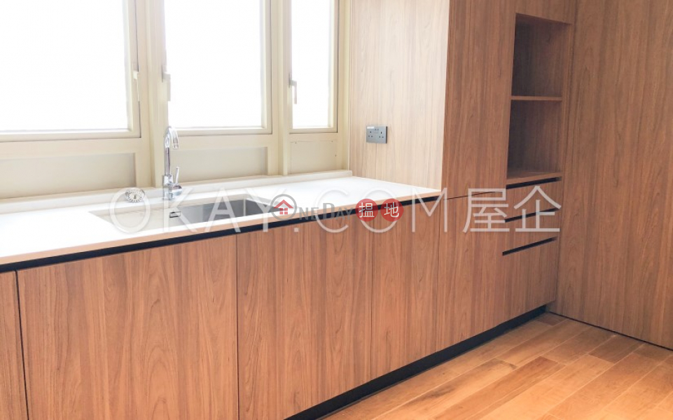 HK$ 98,000/ month St. Joan Court, Central District | Exquisite 3 bedroom on high floor with balcony | Rental
