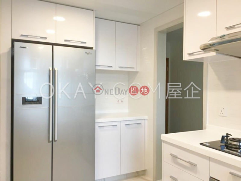 HK$ 61,000/ month Robinson Place, Western District | Exquisite 3 bedroom on high floor with harbour views | Rental