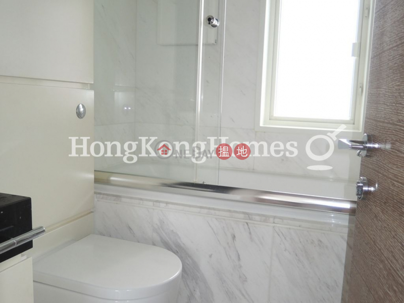 HK$ 36,800/ month | Centrestage | Central District | 3 Bedroom Family Unit for Rent at Centrestage