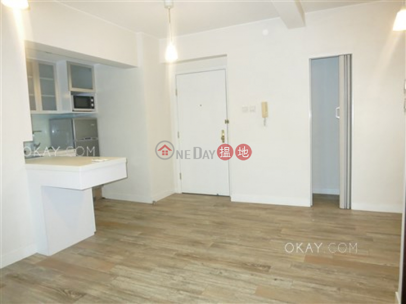 Charming 1 bedroom on high floor with harbour views | Rental | Bellevue Place 御林豪庭 Rental Listings