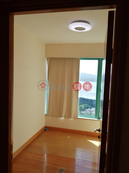 HK$ 35,000/ month | Monte Vista, Ma On Shan, The Highest Floor. price negotiable