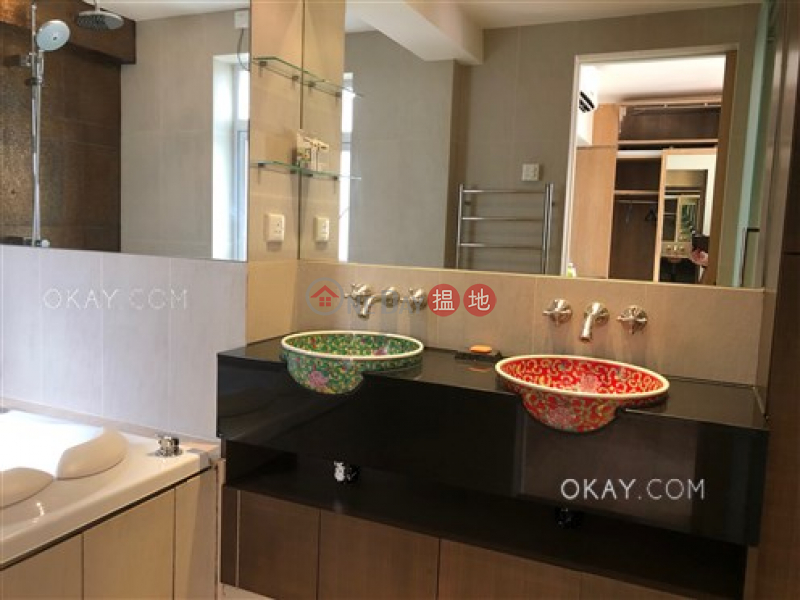 HK$ 42,000/ month 9-13 Shelley Street, Central District, Luxurious 1 bed on high floor with rooftop & balcony | Rental