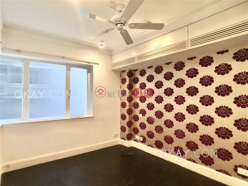 HK$ 46,000/ month | Blue Pool Mansion Wan Chai District | Lovely 3 bedroom with balcony | Rental