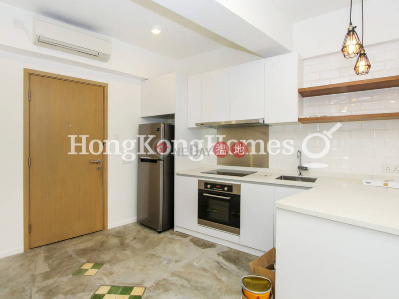 HK$ 23,000/ month Hollywood Building Central District, Studio Unit for Rent at Hollywood Building