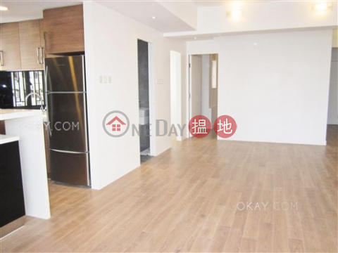 Popular 2 bedroom on high floor with rooftop | For Sale | First Mansion 第一大廈 _0
