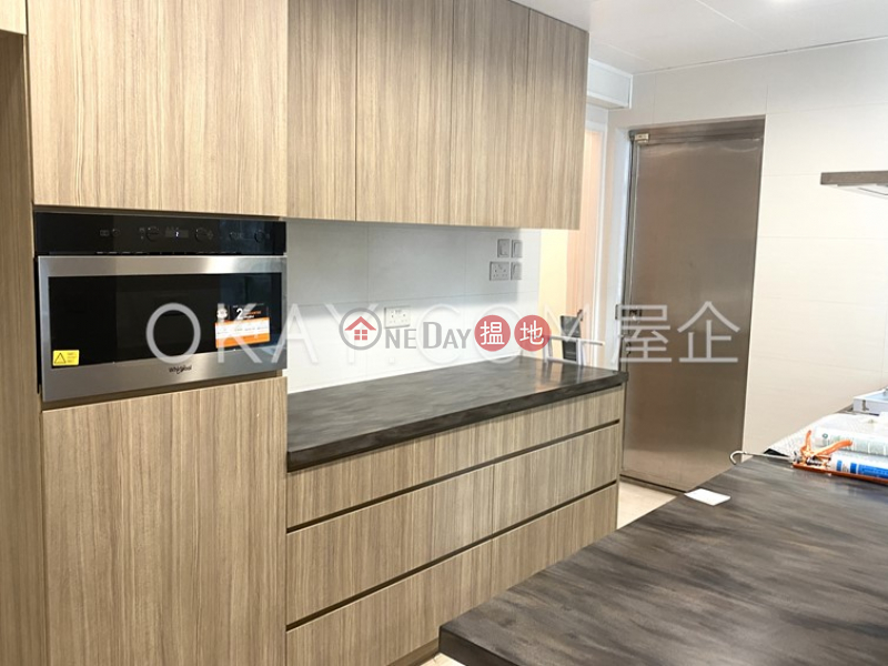 HK$ 95,000/ 月-薄扶林道94A號-西區3房2廁,連車位薄扶林道94A號出租單位