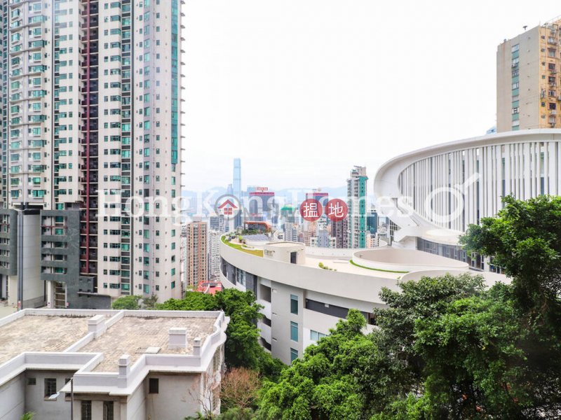 Property Search Hong Kong | OneDay | Residential Rental Listings | 3 Bedroom Family Unit for Rent at Savoy Court