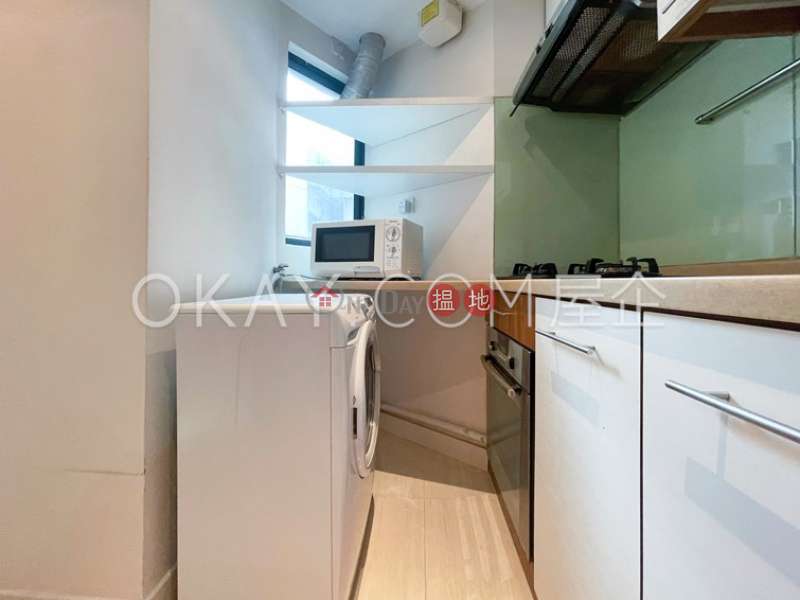 HK$ 26,000/ month, Scenic Rise | Western District Unique 2 bedroom in Mid-levels West | Rental