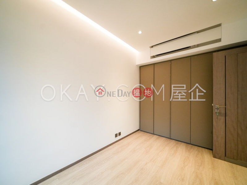 Lovely 3 bedroom on high floor with balcony | Rental | Dynasty Court 帝景園 Rental Listings