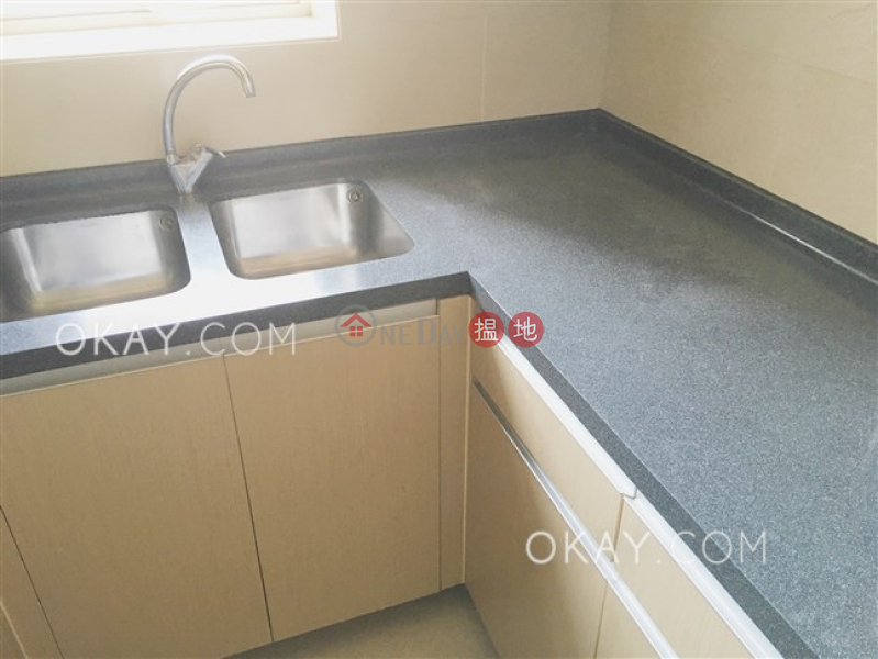 HK$ 40,000/ month Island Lodge, Eastern District | Charming 3 bedroom with harbour views | Rental