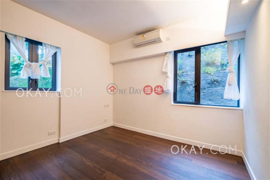 Lovely 3 bedroom with balcony & parking | Rental, 15 Magazine Gap Road | Central District, Hong Kong, Rental HK$ 112,000/ month