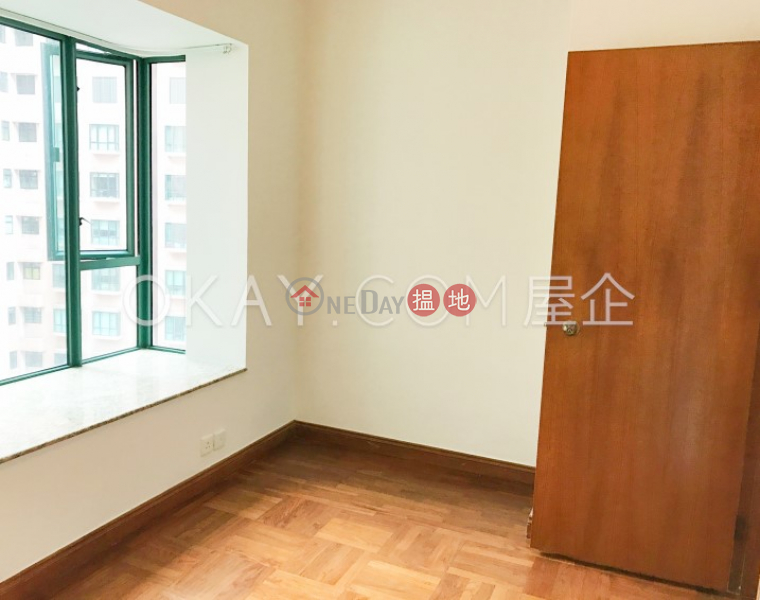 HK$ 26M | Hillsborough Court | Central District | Nicely kept 2 bedroom in Mid-levels Central | For Sale