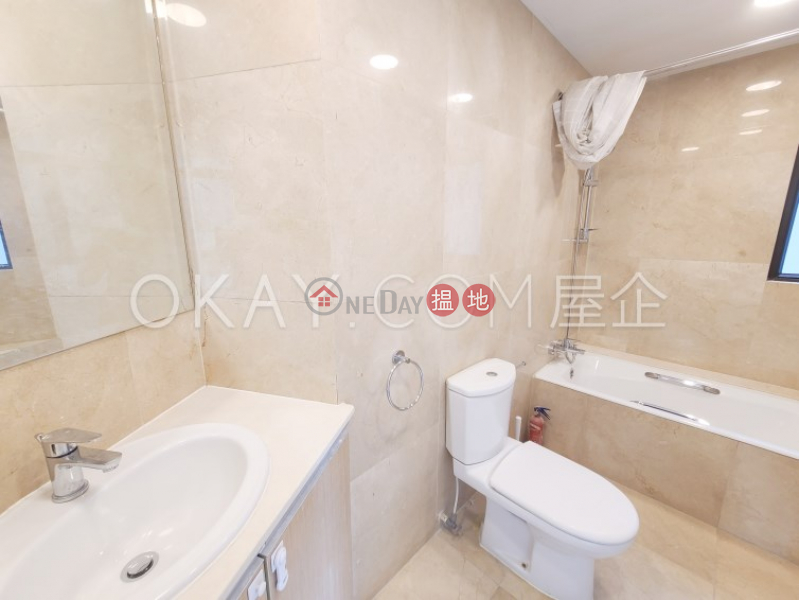 HK$ 65,000/ month | Fairlane Tower | Central District | Luxurious 3 bedroom in Mid-levels Central | Rental