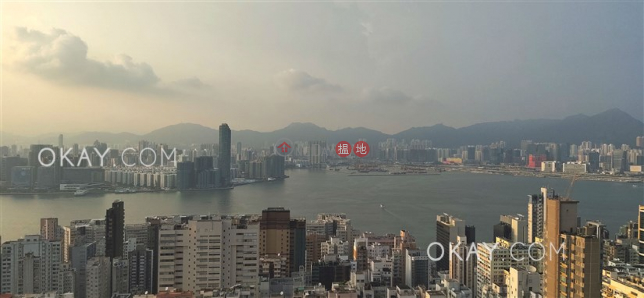 Gorgeous 3 bedroom on high floor with balcony & parking | For Sale | Sky Scraper 摩天大廈 Sales Listings
