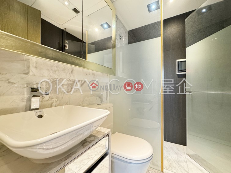 Unique 2 bedroom on high floor with balcony | For Sale | Centre Point 尚賢居 Sales Listings