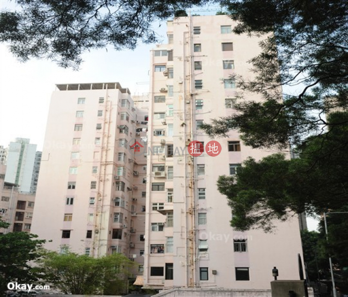 HK$ 60,000/ month | Emerald Gardens, Western District | Unique 3 bedroom with parking | Rental