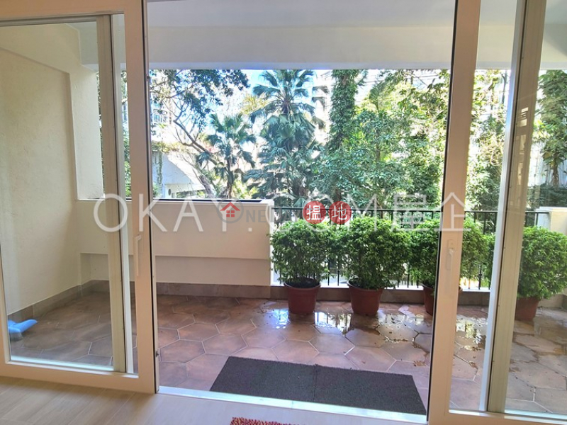 Lovely 3 bedroom with balcony | Rental, Glory Mansion 輝煌大廈 Rental Listings | Central District (OKAY-R158027)