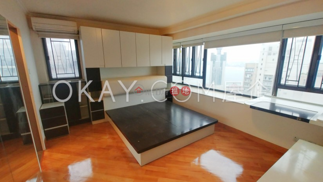 Property Search Hong Kong | OneDay | Residential, Sales Listings | Lovely 3 bedroom on high floor with harbour views | For Sale