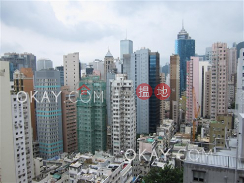 Luxurious 3 bedroom with balcony | Rental | Centre Point 尚賢居 _0
