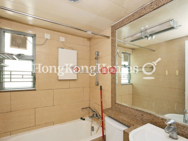 3 Bedroom Family Unit for Rent at Queen\'s Terrace | 1 Queens Street | Western District | Hong Kong Rental | HK$ 26,000/ month