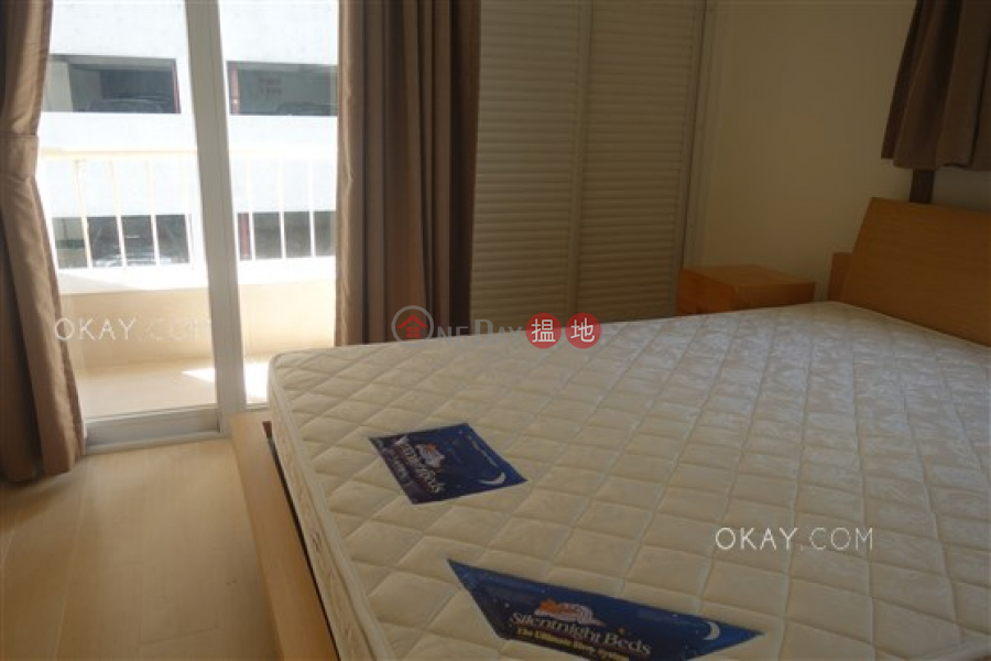 HK$ 27,000/ month, Robinson Mansion Western District | Popular 1 bedroom on high floor with balcony | Rental