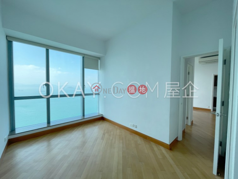 HK$ 38,000/ month Phase 4 Bel-Air On The Peak Residence Bel-Air | Southern District | Rare 2 bedroom on high floor with sea views & balcony | Rental