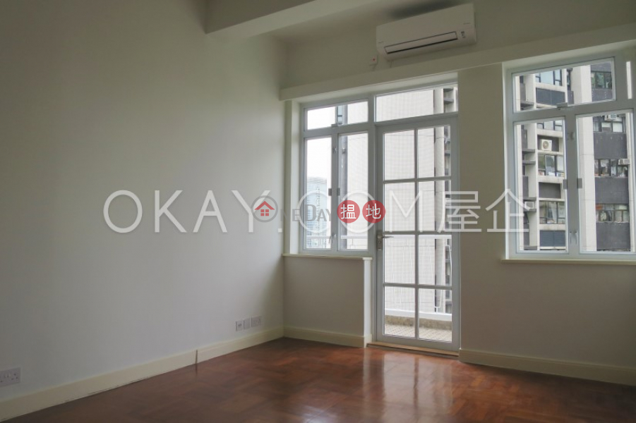 Gorgeous 3 bedroom with balcony | Rental, Pak Fai Mansion 百輝大廈 Rental Listings | Central District (OKAY-R51751)
