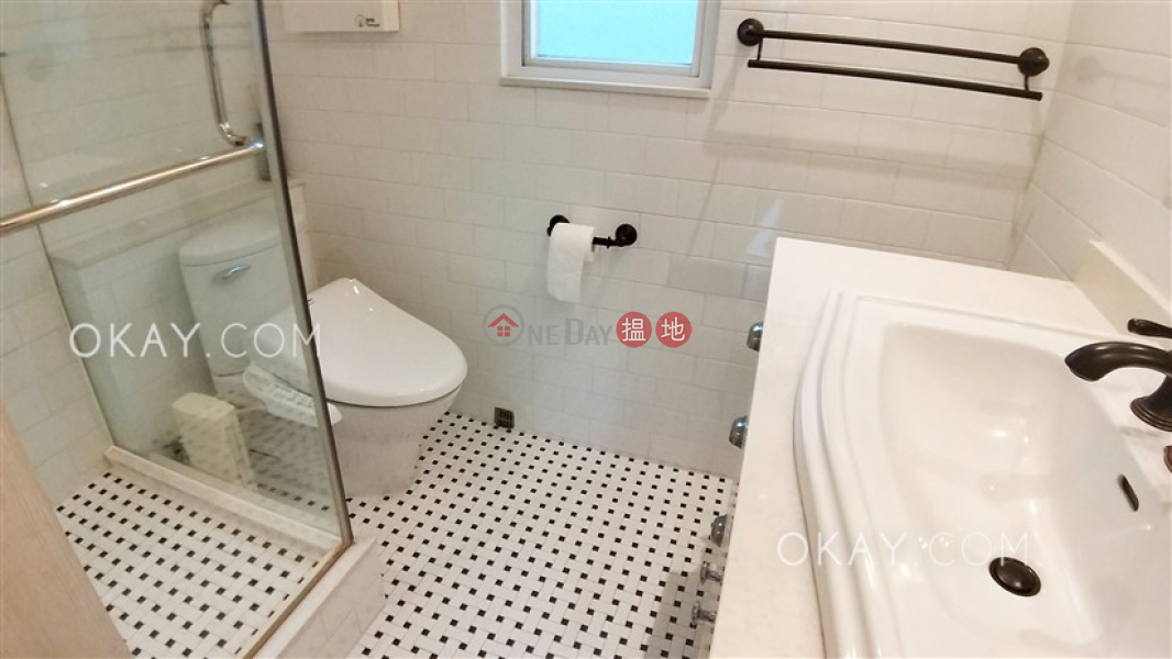 Luxurious 1 bedroom in Mid-levels West | For Sale | Fairview Height 輝煌臺 Sales Listings