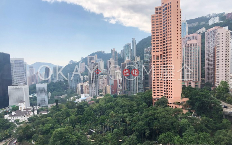 HK$ 37,000/ month Robinson Heights | Western District | Unique 2 bedroom in Mid-levels West | Rental