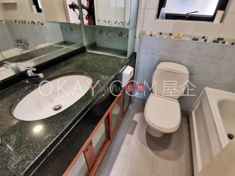 HK$ 27,500/ month | Cayman Rise Block 1, Western District, Intimate 2 bedroom in Western District | Rental