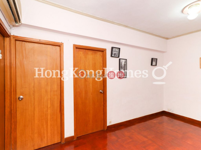 2 Bedroom Unit for Rent at Metropole Building, 416-438 King\'s Road | Eastern District Hong Kong | Rental HK$ 16,800/ month