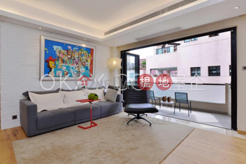 Efficient 3 bedroom with balcony & parking | For Sale | Breezy Court 瑞麒大廈 _0