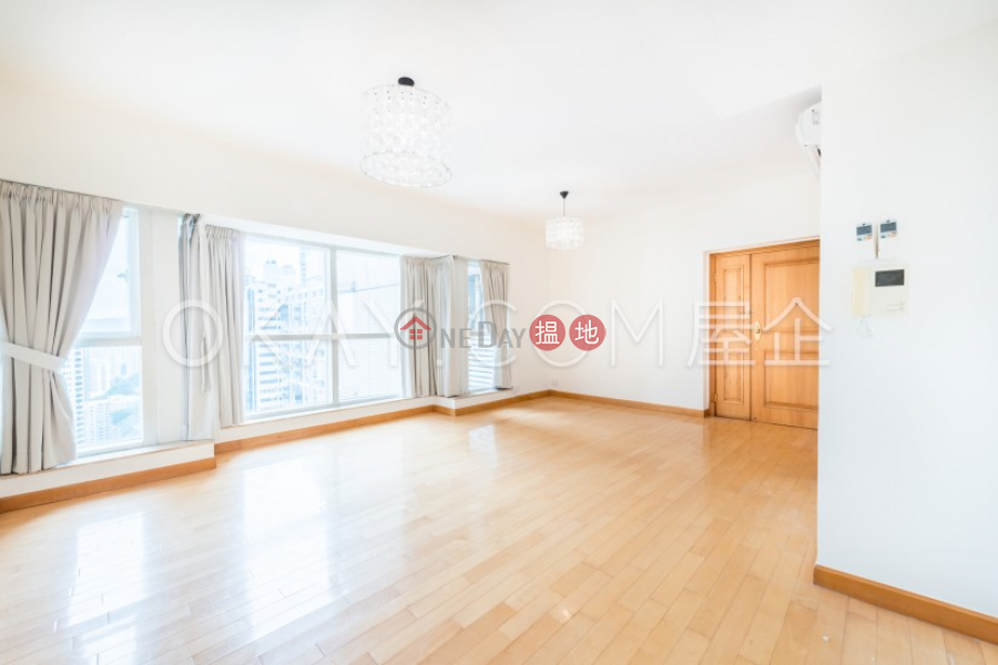 Property Search Hong Kong | OneDay | Residential | Sales Listings Beautiful 3 bedroom on high floor with parking | For Sale