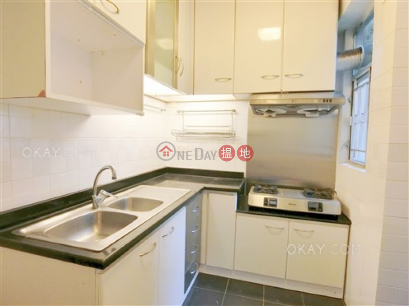 HK$ 17.5M Block 45-48 Baguio Villa | Western District Efficient 2 bedroom with parking | For Sale