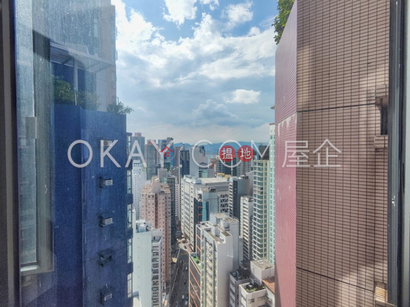 HK$ 16.5M, Hollywood Terrace Central District Lovely 3 bedroom on high floor with sea views | For Sale