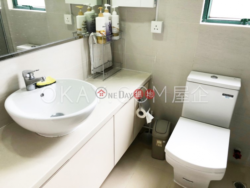 HK$ 18M, Stanford Villa Block 2 | Southern District, Nicely kept 2 bedroom with parking | For Sale