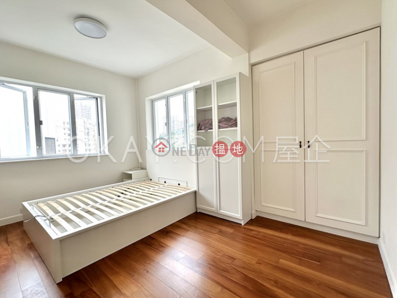 HK$ 13M | Kent Mansion, Eastern District Tasteful 2 bedroom on high floor | For Sale