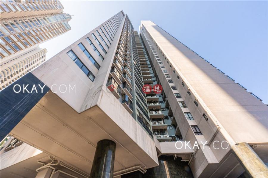 Beautiful 3 bedroom on high floor with parking | Rental | Clovelly Court 嘉富麗苑 Rental Listings